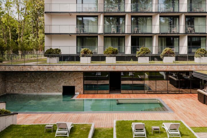 Radisson Resort Kołobrzeg - widok na basen